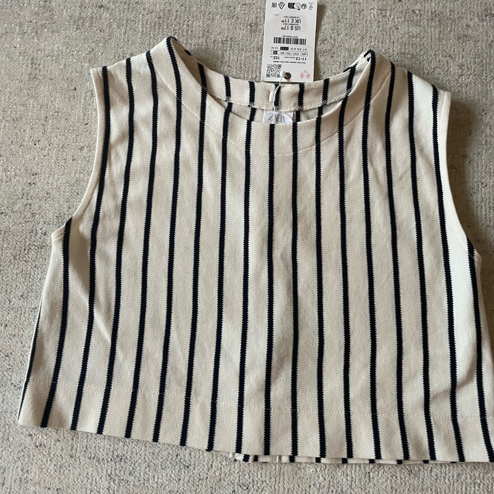 NWT- Zara Black and White stripe Boxy Crop Tank Top Girls sz 12